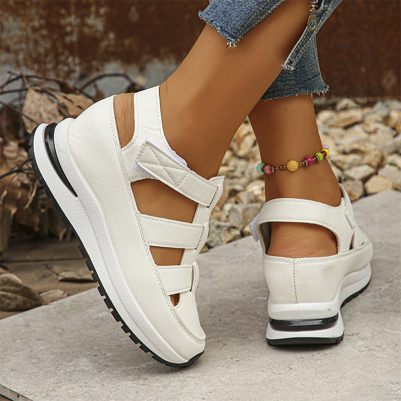 SneakerSandals Chic